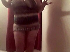 Crave This Sizzling Hot Clip