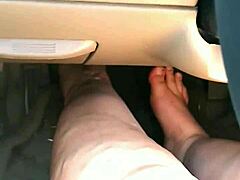 bbw amateur craves foot play