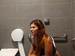 Pornstar fucked after fast food stop