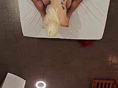 amateur wanks to a thrilling peak
