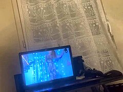 Webcam tease with a solo intimate display