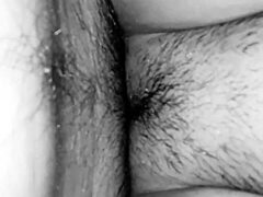 ella se da unos sentones ricos con polla grande