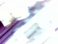 What’s hidden in her upshorts clip?