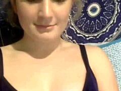 blonde webcam beauty awaits
