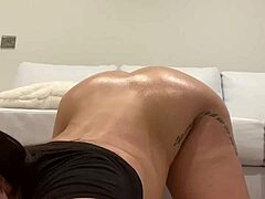 Latina Curves in Bold Display
