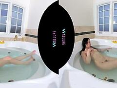 Jade's steamy solo bath time