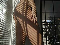 Arinaq's Erotic Music Temptation