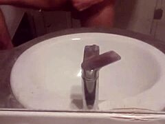 Young guy’s daring solo stroke session