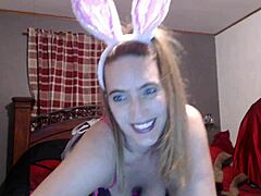 What's with Sexy Roxxxanne69's Rabbit Dildo Suck?