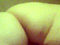 Pumping cum creampie into wet cunt