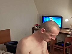Gay Amateur Shows Sultry Skills