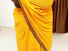 BEAUTIFUL MILF'S BOLD DISPLAY