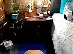 Vee’s Steamy Yoga Masturbation