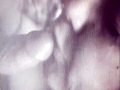 AMATEUR MIRROR ORAL MOMENT