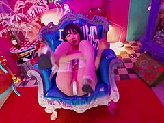 Self-Love in Taiwanese Splendor