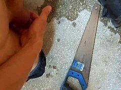 BODYBUILDER NAILS IT