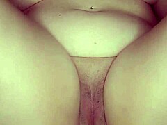 Curvy beauty's solo toy bliss