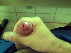 Gay Amateurs’ Raw Solo Action