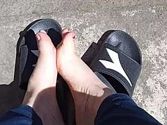 Stunning Feet in Sunny Delight