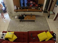 Hot wife's sofa banging