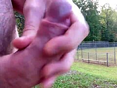 Crazy clit rub for one