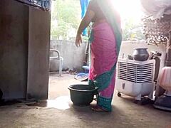 Indian aunty caught in steamy action
