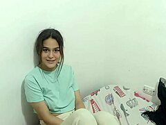 Giving my huge dick to stepsister at 18
