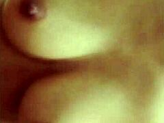 嘿,想看这个大奶越南宝贝彻底放纵吗?还等啥?