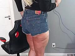 I’m rocking tight shorts for you