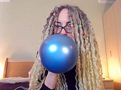 Custom balloon video featuring curvy alternative mother-in-law with big fat tits and mommy vibes