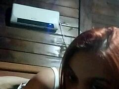 Gostosa Redhead Babe’s First Wet Blowjob in Bedroom