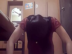 yo, wanna see how this desi creampie queen works out her boobs?