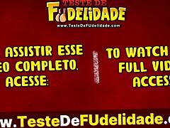 yo, essa ruiva peituda só quer jogar videogame o dia todo, cara!