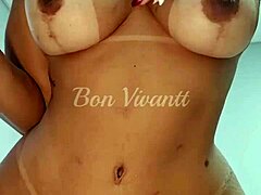 mature latina milf with big butt and hairy pussy on cam
