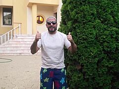 Andressa Urach debuts with family in red taking double penetration ride
