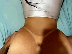 Esposa gemendo gostoso no pau do comedor