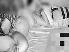 Chubby pregnant asian pinay gets creampie.