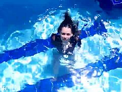 I Feel So Sensual in My Latex Body Underwater as Jessica Bunny, Exploring the Pool's Depths with My Submissive Vibes