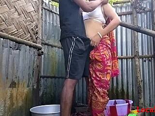 Indian Wife's Homemade Clip Ignites