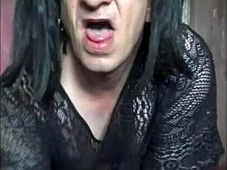 what does bisexual sissy mark wright crave in his mouth?