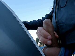 My risky outdoor wank on a bike