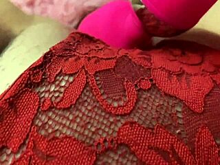 Curvy Lady's Sultry Wet Play