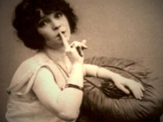 eskimo nell’s vintage pussy show