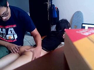 Vietnamese BF's hidden cam catches raw action.