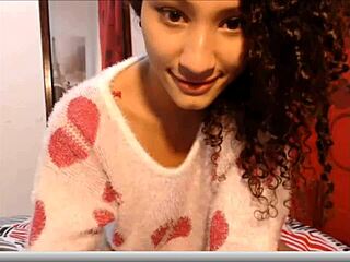 Zzoee's Sizzling Webcam Collection