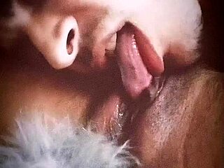 Kissing and Pussy Play Magic