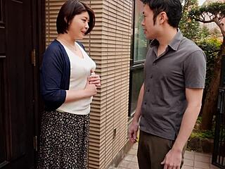 Miki Akira's steamy neighbor encounter
