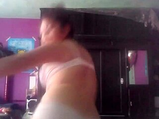 gordibuena’s big tits bounce in wild action