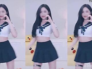 Pichu’s sexy Korean dance captivates