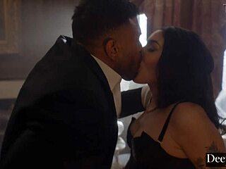 Vanessa’s Late Night Wild Hookup With Stranger